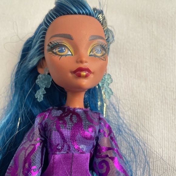 Rainbow High Other - Monster High Cleo